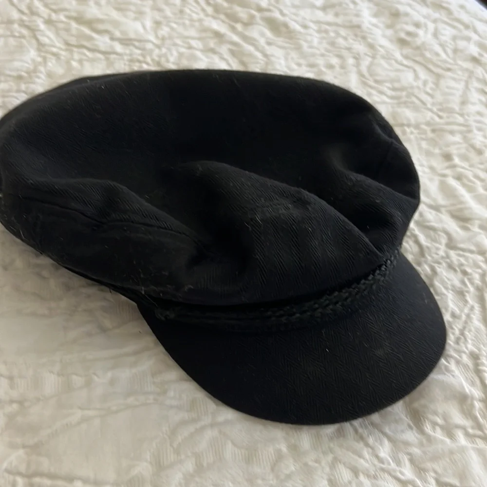 Braxton cap - Picture 2 of 2